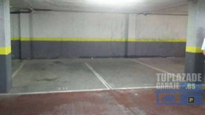 calle del poeta josep cervera i grífol, 12. alquilo una plaza de garaje muy amplia con trastero 70 