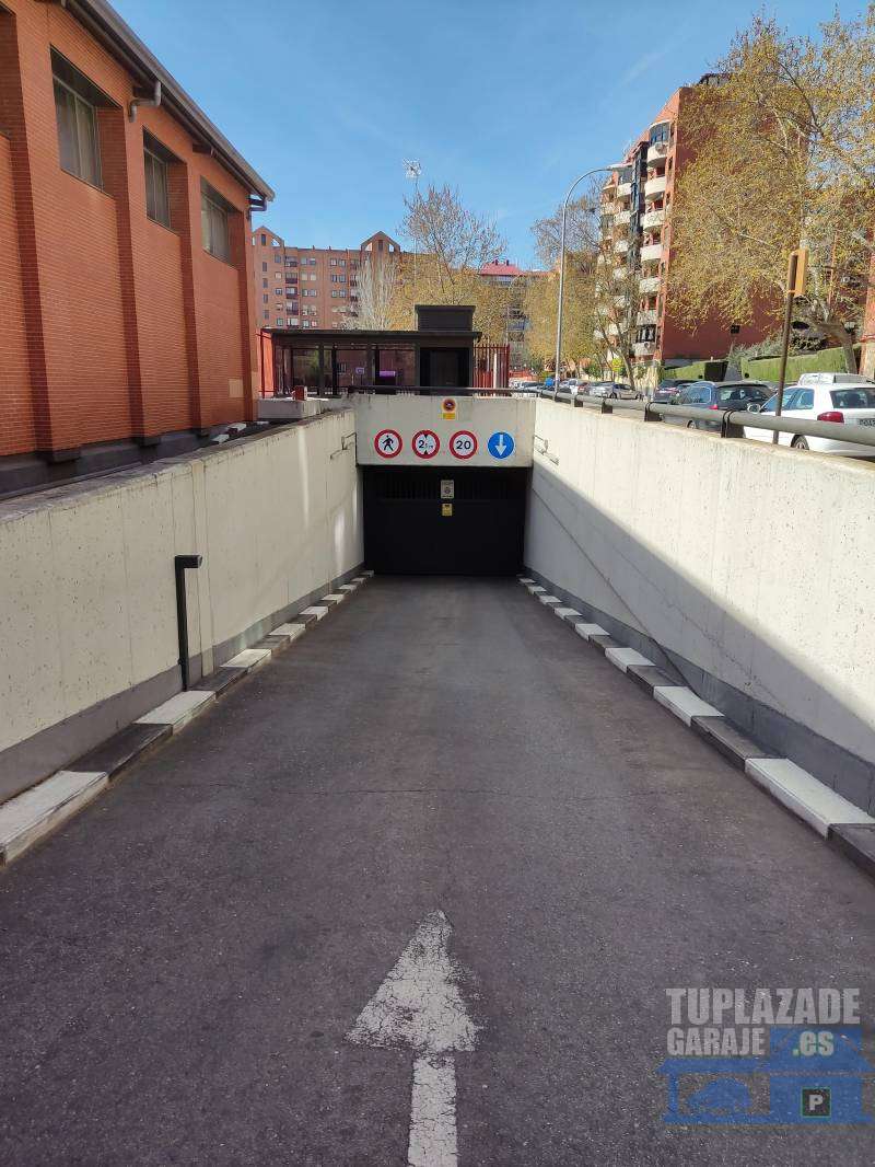 Plazas de garaje - 66076231281376