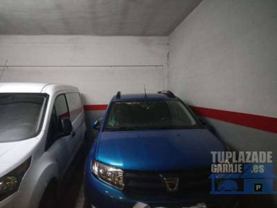 plaza cubierta, con alarma, con camaras de seguridad en planta a pie de calle.