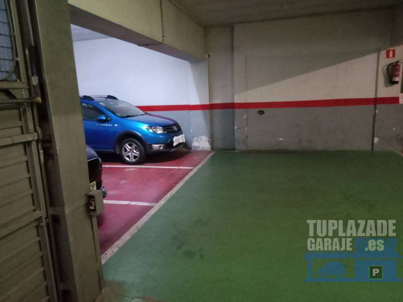 parking para coche a pie de calle. con puerta automatica y mando. - 3240428081430