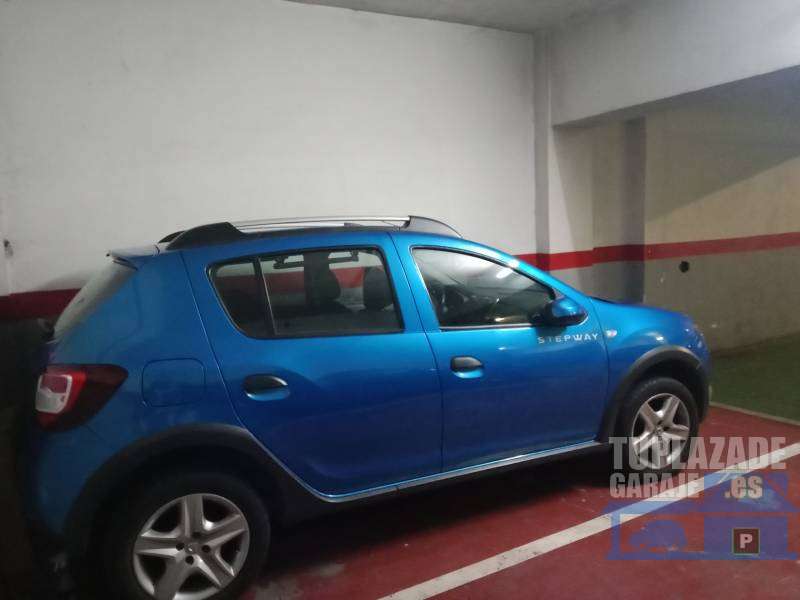 parking para coche a pie de calle. con puerta automatica y mando. - 3240428081430