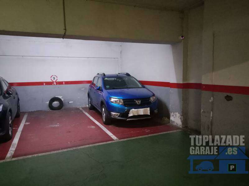 parking para coche a pie de calle. con puerta automatica y mando. - 3240428081430