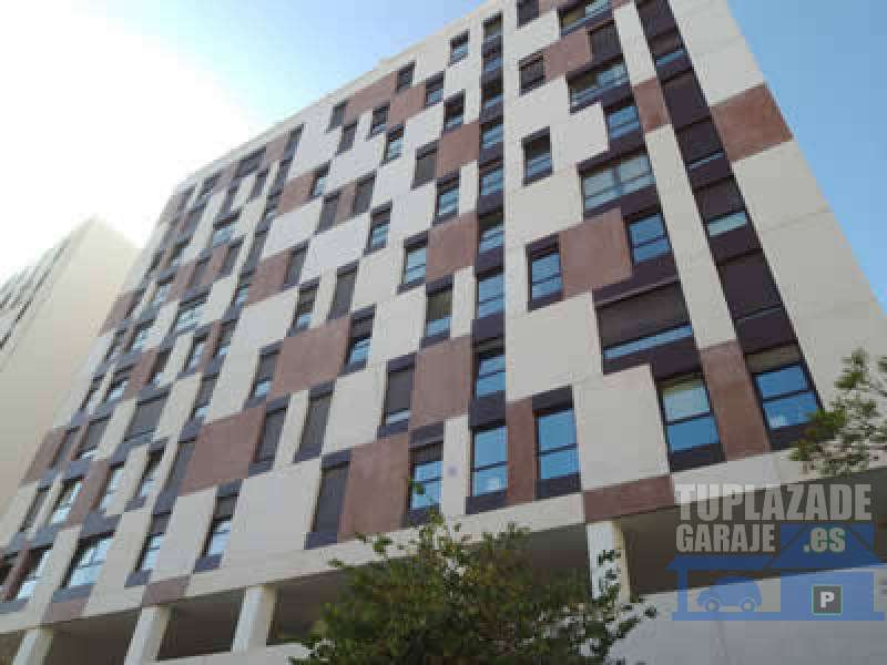 Vendo enorme aparcamiento junto a Ciudad Justicia - 33731242291728