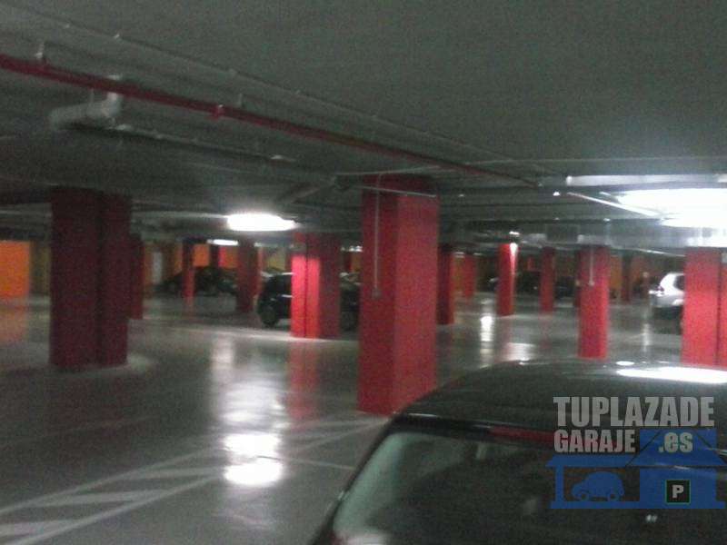 Plaza de aparcamiento en Triana - 8150523941558