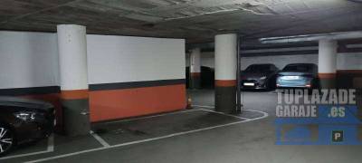 acceso cómodo, puerta auto, vigilancia 24 horas, cámaras y conserje.buena maniobrabilidad  apta pa