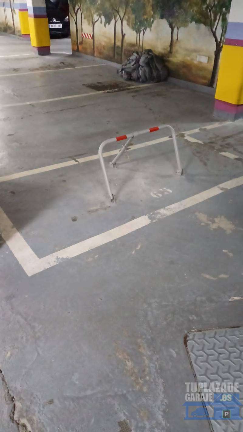 Plazas para moto en Valdezarza - 1767434928398