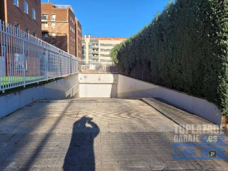 Plaza garaje - 30595318281852