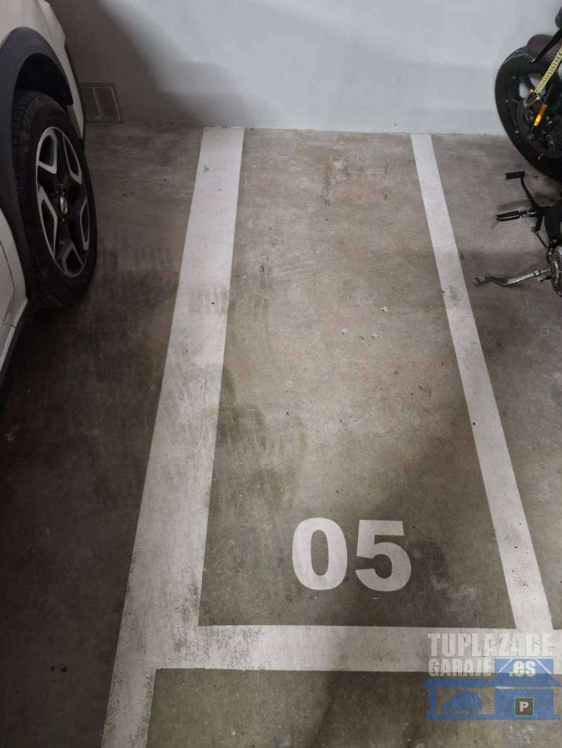 Plaza de Moto, En Berenguer de Palou,60 - 4318832481871