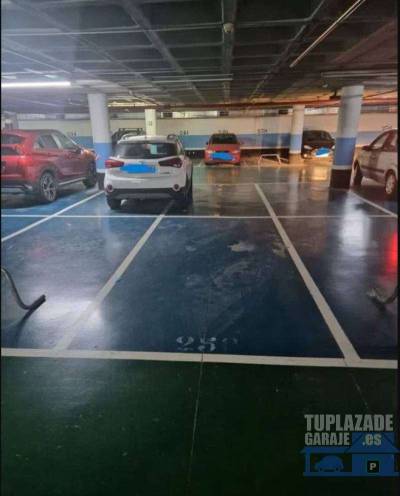 plaza de parking para coche pequeño o mediano. superficie aproximada 9,9 m². acceso cómodo, plant