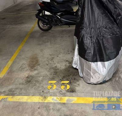 se alquila plaza para moto, planta -2, buen acceso y puerta automática.