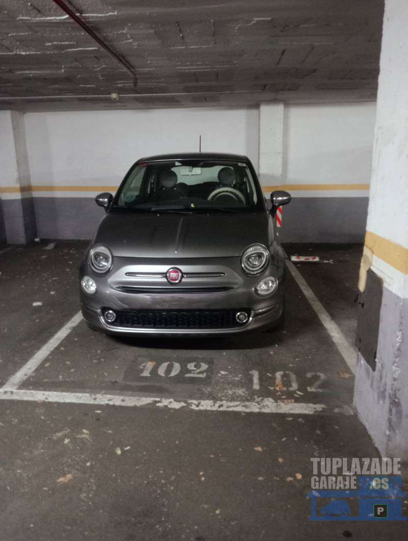 Plaza de pàrquing en alquiler. Baix Guinardó. Parquing en la calle Castillejos, 419, 08025 Barcelona - 64884981782