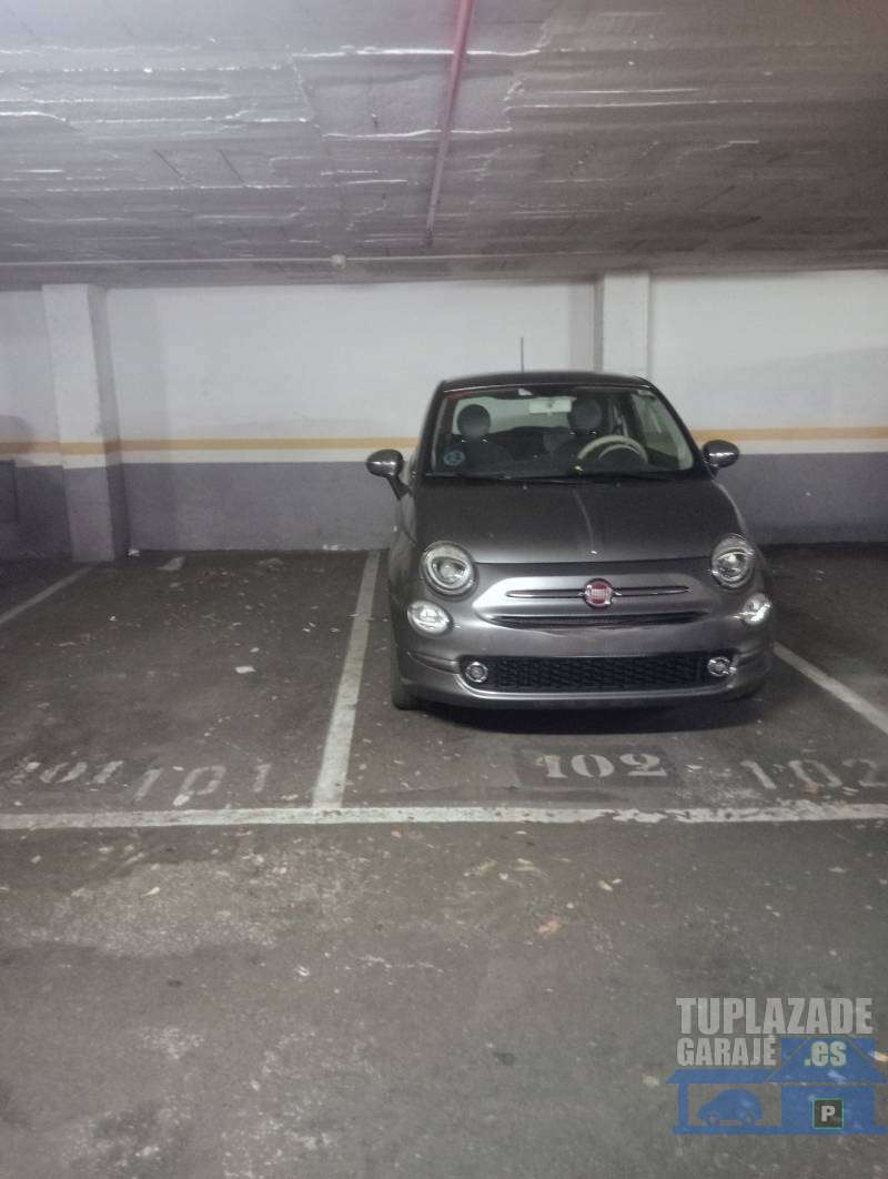 Plaza de pàrquing en alquiler. Baix Guinardó. Parquing en la calle Castillejos, 419, 08025 Barcelona - 64884981782