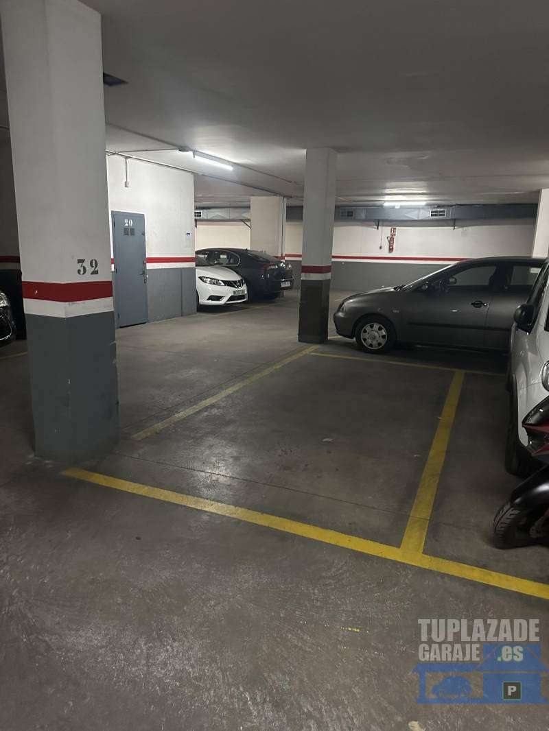 PLAZA DE GARAJE EN AVINGUDA MERIDIANA 326 COCHE GRANDE - 929421381940