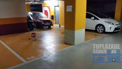 se alquila plaza de garaje situada en un residencial con servicio de vigilancia las 24 horas del dí