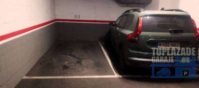 ¿harto de dar vueltas y vueltas...y vueltas buscando aparcamiento?... pues que sepas que a tan solo