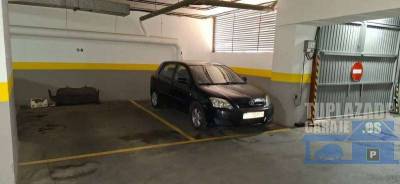 alquiler plaza de garaje, metro pacifico, finca nueva, ancha, portero fÍsico, muy fÁcil acceso. 11