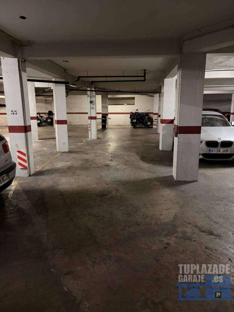 Garaje en venta en Calle Oriente 16 - 8449759462019