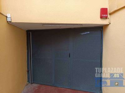 se vende plaza de garaje nº 14 en avenida nou d’octubre 55, una de las zonas residenciales más v