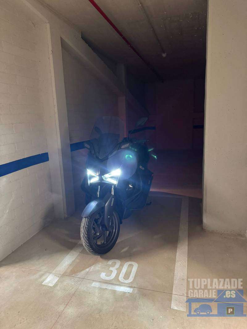 Plaza para varios usos - 052246482023