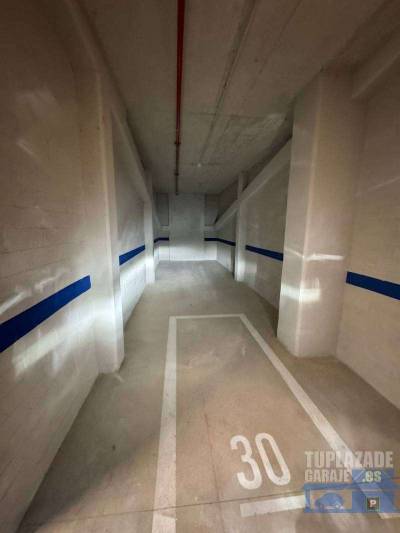 se alquila plaza de parking para moto en un edificio de obra nueva situado en la avenida barcelona, 