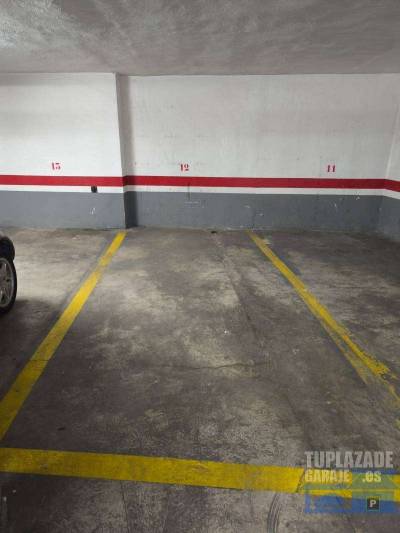 para coche pequeño o dos motos