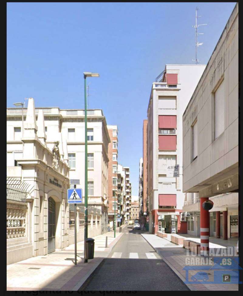 PLAZA DE GARAJE GRANDE CON ARMARIO TRASTERO  | Junto Colegio Lourdes | 90 €/mes - 12127166472147